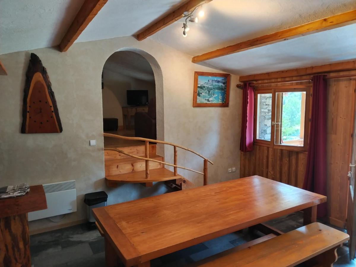 ボヌヴァル・シュル・アルクChalet Le Grand Meanアパートメント エクステリア 写真